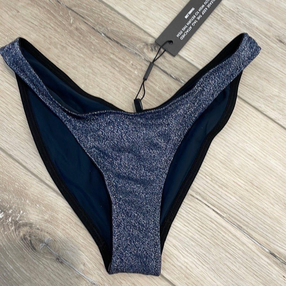 Triangl Mica Riverside Sparkle - NWT